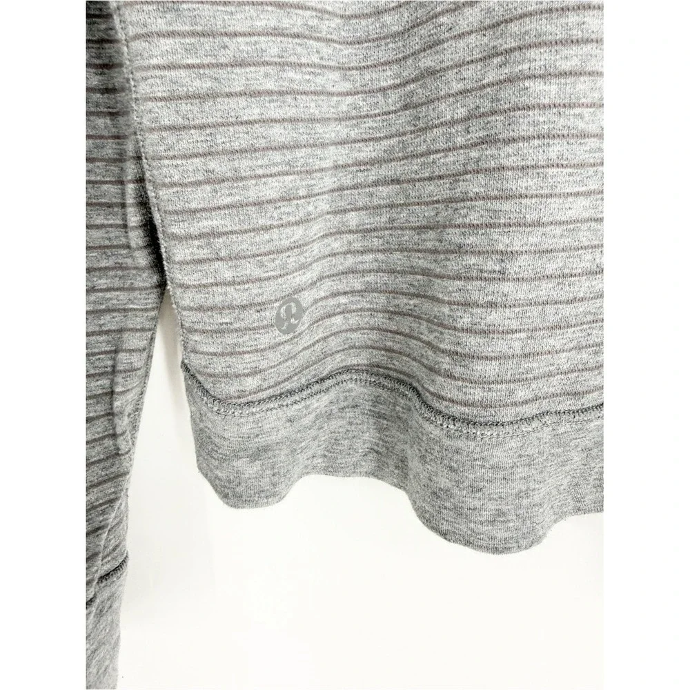 Lululemon Double Up Reversible Turtleneck Top Women's 10 Grey